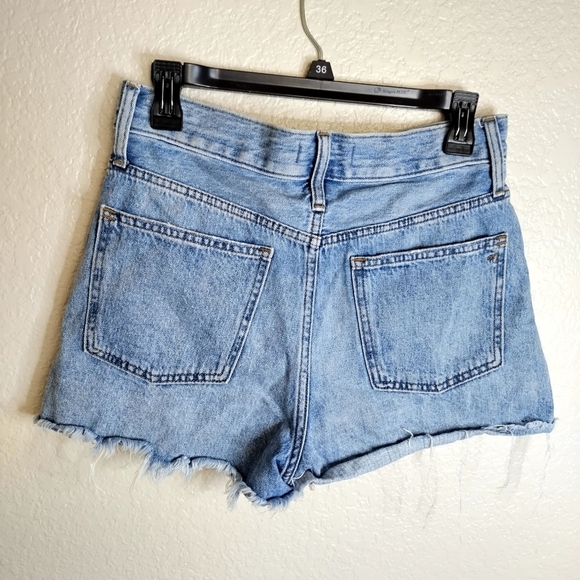 Madewell The Perfect Jean Shorts Bergman Light Wash Distressed Hem Sz 27 - Picture 5 of 8